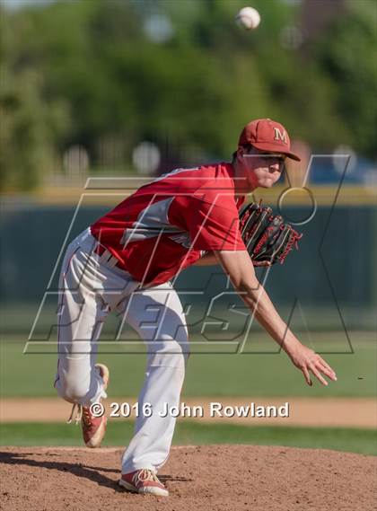 Thumbnail 3 in Mundelein vs. Lake Forest (IHSA 4A Sectional Semifinal) photogallery.