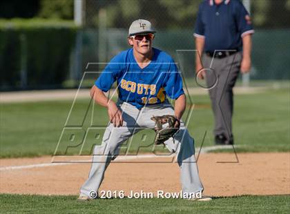 Thumbnail 1 in Mundelein vs. Lake Forest (IHSA 4A Sectional Semifinal) photogallery.