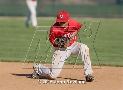 Thumbnail 3 in Mundelein vs. Lake Forest (IHSA 4A Sectional Semifinal) photogallery.