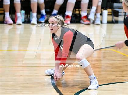 Thumbnail 3 in Arapahoe vs. Loveland (CHSAA 5A Region 5) photogallery.