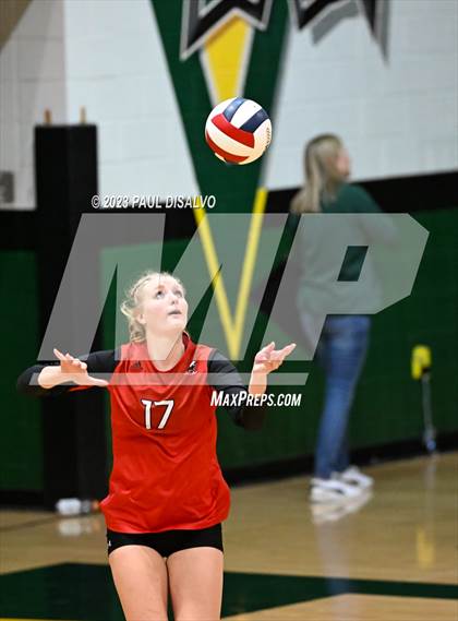 Thumbnail 3 in Arapahoe vs. Loveland (CHSAA 5A Region 5) photogallery.