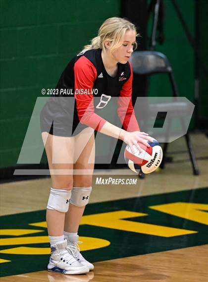 Thumbnail 1 in Arapahoe vs. Loveland (CHSAA 5A Region 5) photogallery.