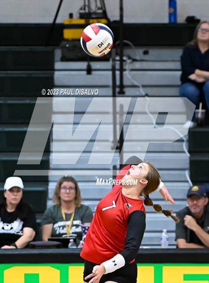Thumbnail 3 in Arapahoe vs. Loveland (CHSAA 5A Region 5) photogallery.