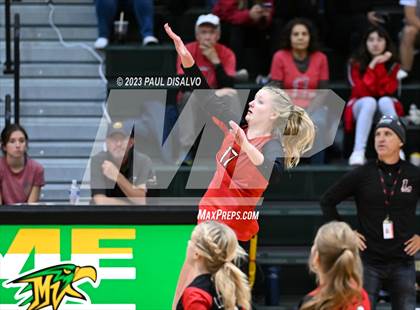 Thumbnail 3 in Arapahoe vs. Loveland (CHSAA 5A Region 5) photogallery.