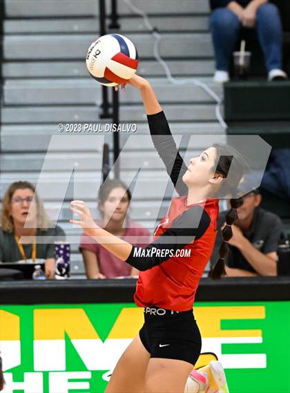 Thumbnail 2 in Arapahoe vs. Loveland (CHSAA 5A Region 5) photogallery.