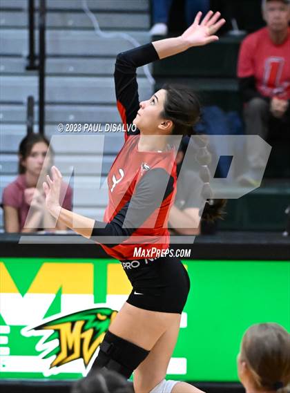 Thumbnail 1 in Arapahoe vs. Loveland (CHSAA 5A Region 5) photogallery.