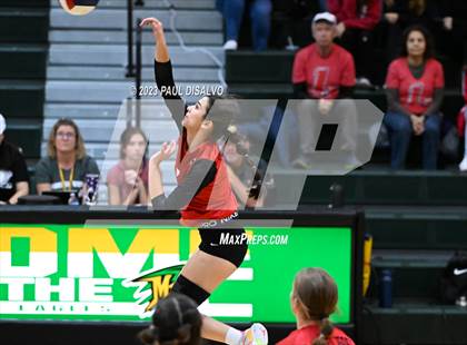 Thumbnail 2 in Arapahoe vs. Loveland (CHSAA 5A Region 5) photogallery.