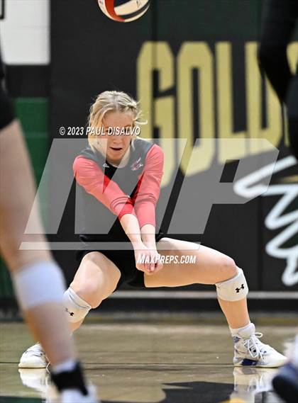 Thumbnail 2 in Arapahoe vs. Loveland (CHSAA 5A Region 5) photogallery.