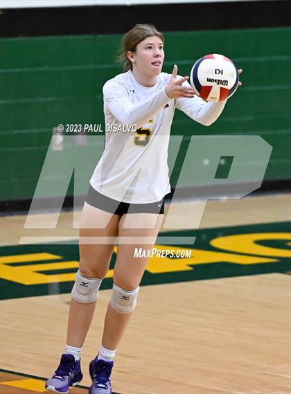 Thumbnail 2 in Arapahoe vs. Loveland (CHSAA 5A Region 5) photogallery.
