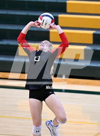 Thumbnail 3 in Arapahoe vs. Loveland (CHSAA 5A Region 5) photogallery.
