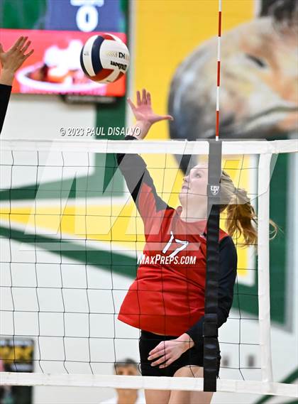 Thumbnail 2 in Arapahoe vs. Loveland (CHSAA 5A Region 5) photogallery.