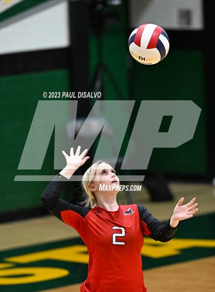 Thumbnail 2 in Arapahoe vs. Loveland (CHSAA 5A Region 5) photogallery.