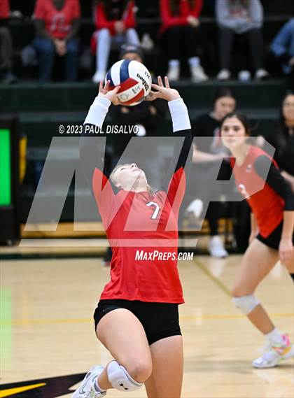 Thumbnail 3 in Arapahoe vs. Loveland (CHSAA 5A Region 5) photogallery.