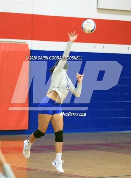 Thumbnail 2 in White Oak @ West Carteret photogallery.