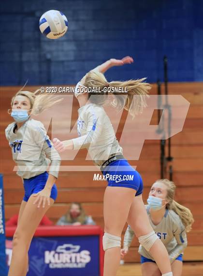 Thumbnail 3 in White Oak @ West Carteret photogallery.