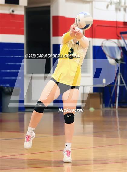 Thumbnail 3 in White Oak @ West Carteret photogallery.