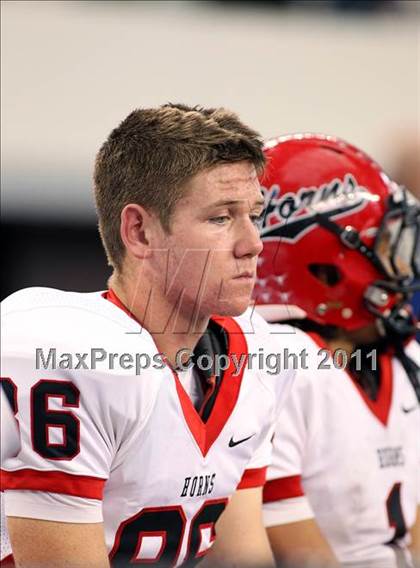 Thumbnail 2 in Guyer vs. Cedar Hill (5A Division 2 Region 1 Area Playoffs) photogallery.