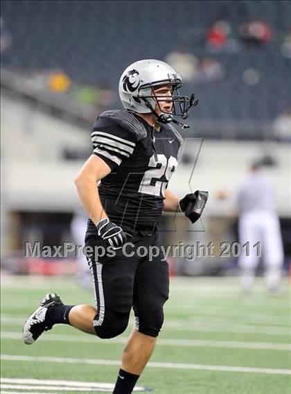 Thumbnail 2 in Guyer vs. Cedar Hill (5A Division 2 Region 1 Area Playoffs) photogallery.