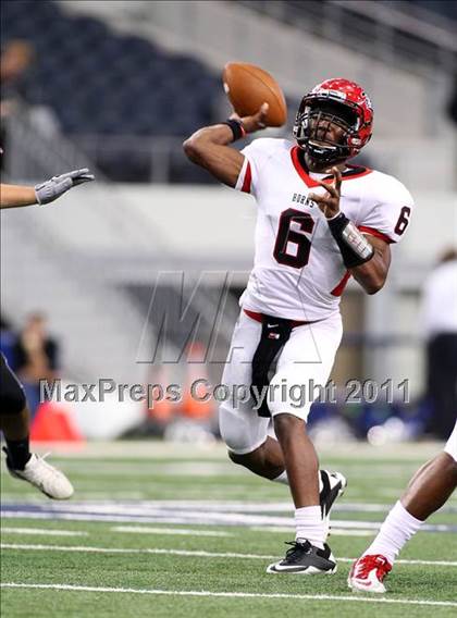 Thumbnail 1 in Guyer vs. Cedar Hill (5A Division 2 Region 1 Area Playoffs) photogallery.