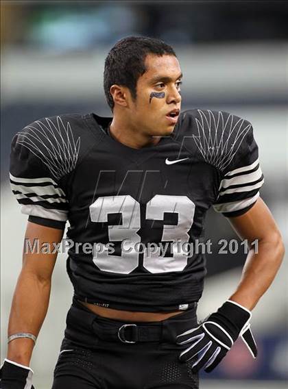 Thumbnail 2 in Guyer vs. Cedar Hill (5A Division 2 Region 1 Area Playoffs) photogallery.
