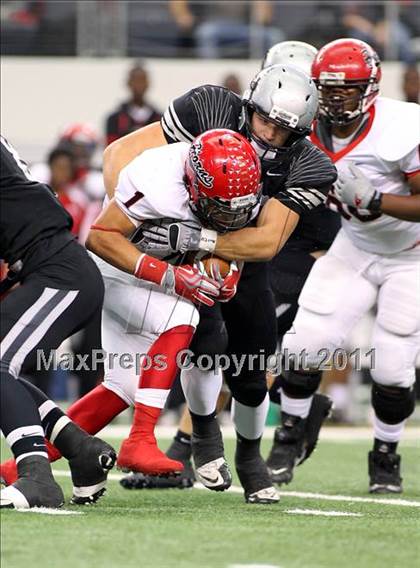 Thumbnail 1 in Guyer vs. Cedar Hill (5A Division 2 Region 1 Area Playoffs) photogallery.