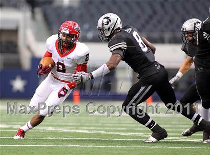 Thumbnail 1 in Guyer vs. Cedar Hill (5A Division 2 Region 1 Area Playoffs) photogallery.