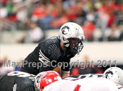 Thumbnail 2 in Guyer vs. Cedar Hill (5A Division 2 Region 1 Area Playoffs) photogallery.