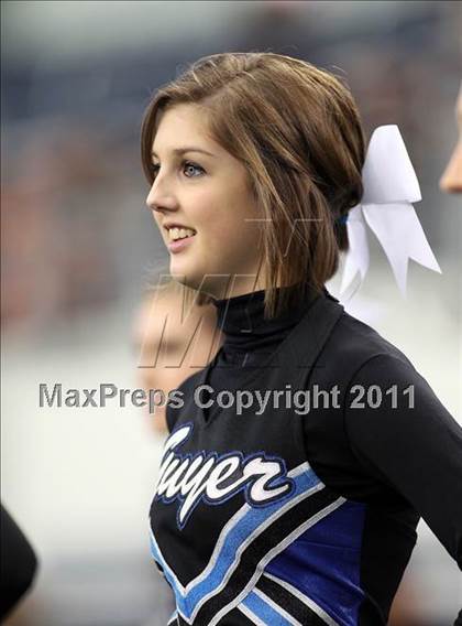 Thumbnail 3 in Guyer vs. Cedar Hill (5A Division 2 Region 1 Area Playoffs) photogallery.