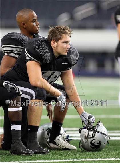 Thumbnail 2 in Guyer vs. Cedar Hill (5A Division 2 Region 1 Area Playoffs) photogallery.