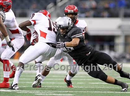 Thumbnail 2 in Guyer vs. Cedar Hill (5A Division 2 Region 1 Area Playoffs) photogallery.