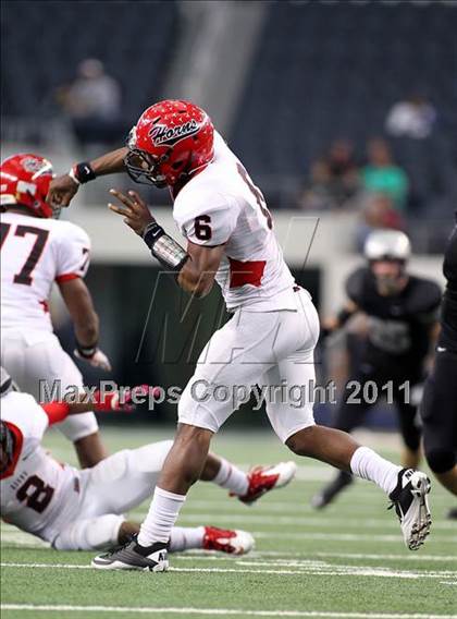 Thumbnail 3 in Guyer vs. Cedar Hill (5A Division 2 Region 1 Area Playoffs) photogallery.