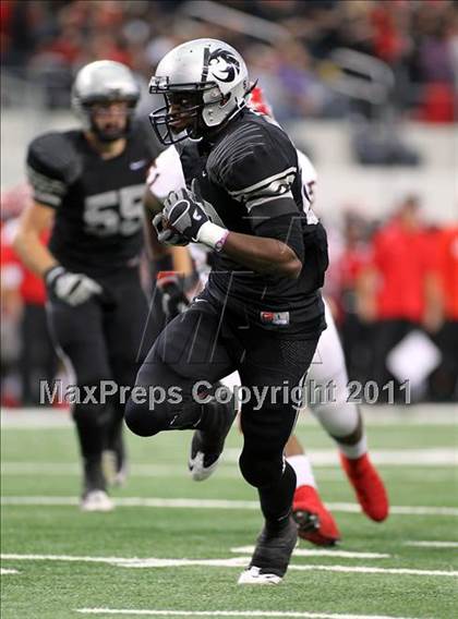 Thumbnail 3 in Guyer vs. Cedar Hill (5A Division 2 Region 1 Area Playoffs) photogallery.