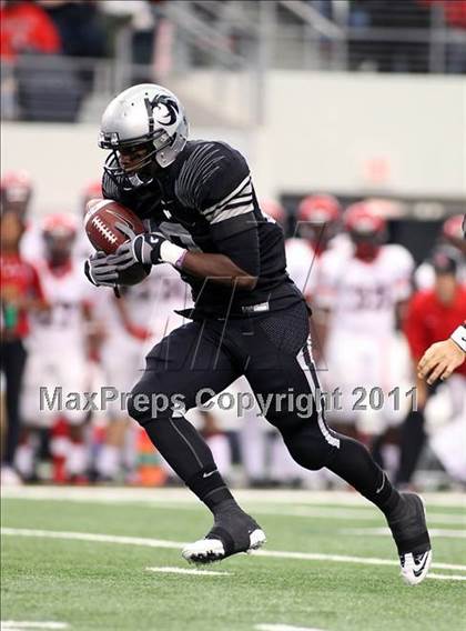 Thumbnail 2 in Guyer vs. Cedar Hill (5A Division 2 Region 1 Area Playoffs) photogallery.