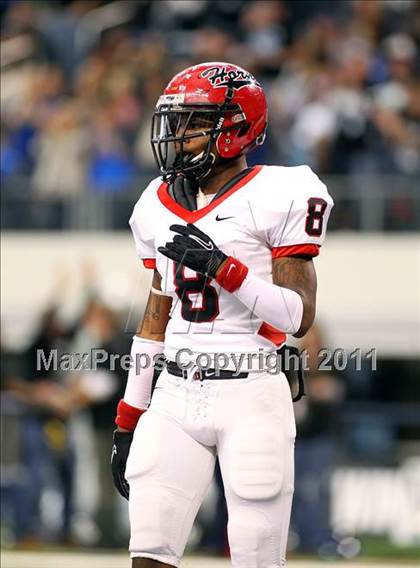 Thumbnail 2 in Guyer vs. Cedar Hill (5A Division 2 Region 1 Area Playoffs) photogallery.