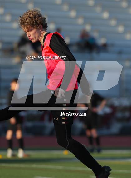 Thumbnail 1 in Oaks Christian vs Westlake photogallery.