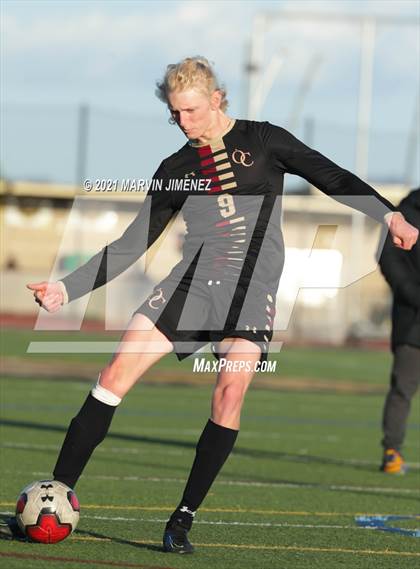 Thumbnail 1 in Oaks Christian vs Westlake photogallery.