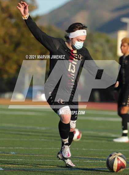 Thumbnail 3 in Oaks Christian vs Westlake photogallery.