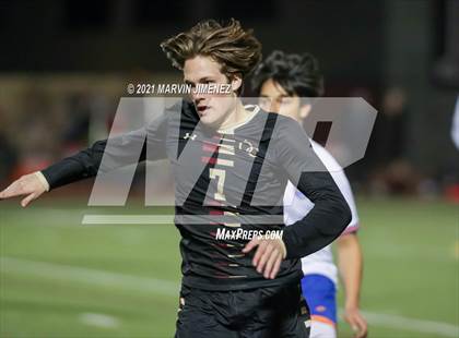 Thumbnail 1 in Oaks Christian vs Westlake photogallery.