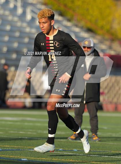 Thumbnail 3 in Oaks Christian vs Westlake photogallery.