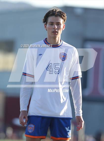 Thumbnail 1 in Oaks Christian vs Westlake photogallery.