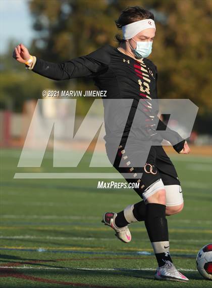Thumbnail 2 in Oaks Christian vs Westlake photogallery.