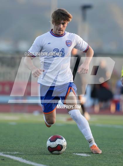 Thumbnail 1 in Oaks Christian vs Westlake photogallery.