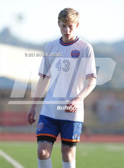 Thumbnail 2 in Oaks Christian vs Westlake photogallery.