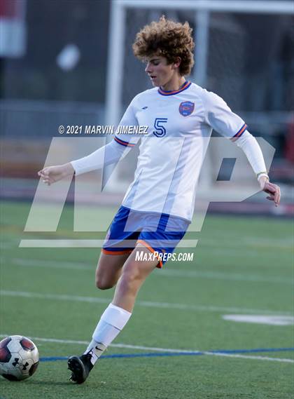 Thumbnail 3 in Oaks Christian vs Westlake photogallery.