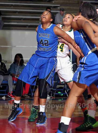Thumbnail 3 in Cypress Falls vs. North Crowley (McDonald's Texas Invitational) photogallery.