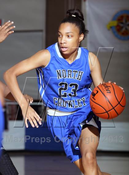Thumbnail 3 in Cypress Falls vs. North Crowley (McDonald's Texas Invitational) photogallery.