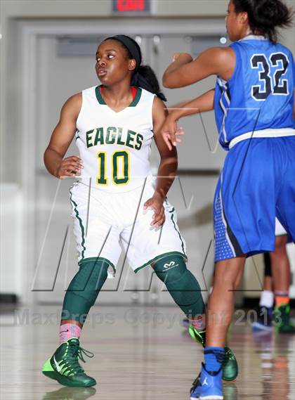 Thumbnail 2 in Cypress Falls vs. North Crowley (McDonald's Texas Invitational) photogallery.