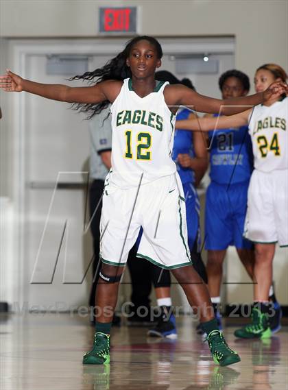 Thumbnail 1 in Cypress Falls vs. North Crowley (McDonald's Texas Invitational) photogallery.