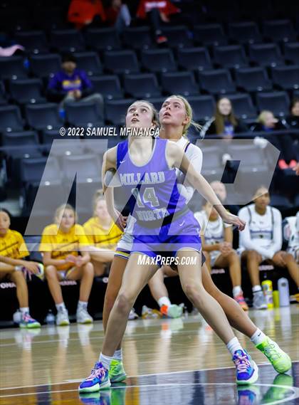 Thumbnail 1 in Bellevue West vs. Millard North photogallery.