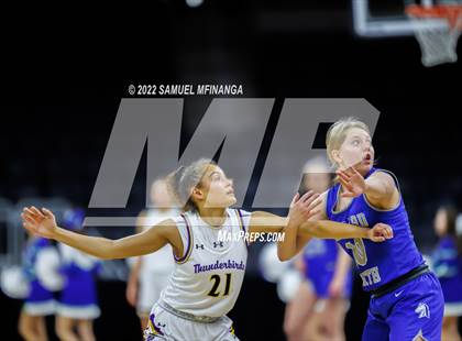 Thumbnail 3 in Bellevue West vs. Millard North photogallery.
